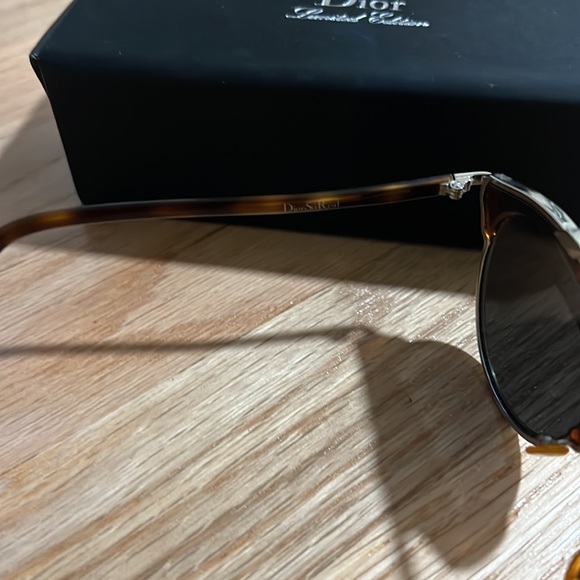 Christian Dior So Real Sunglasses - Picture 4 of 5